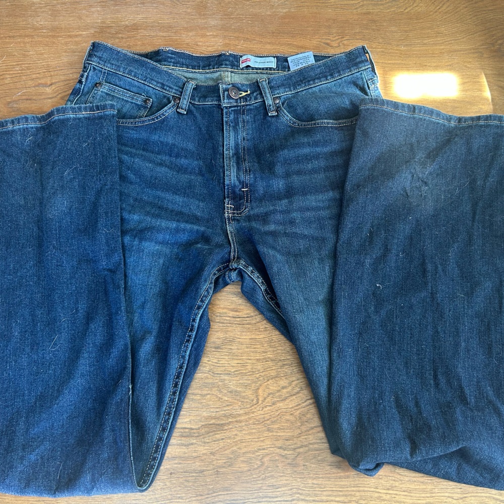 Wrangler Men's Relaxed Fit Dark Blue Jeans 34x34